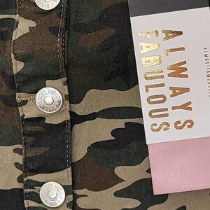 Camouflage skirt, perfect for a casual occasion! SIZE M
